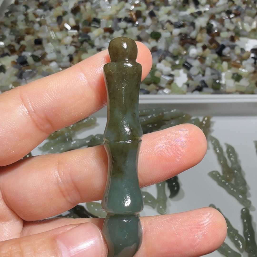 和田玉未镶嵌珠宝奇石