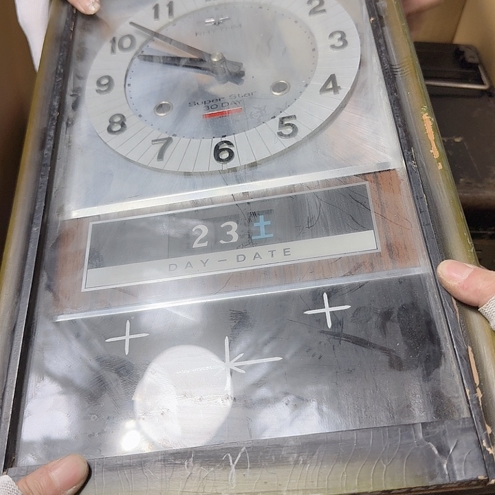 鬼***子中古商品，瑕疵品，不保好坏。749