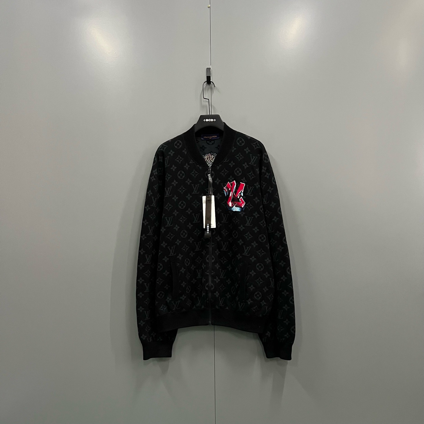99新 LouisVuitton/路易威登 (ll) 满印老花针织外套 4L码/101611