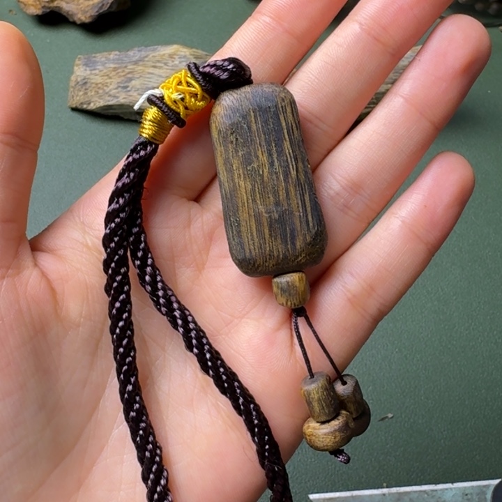 沉香手把件星*海南白棋树心油老料