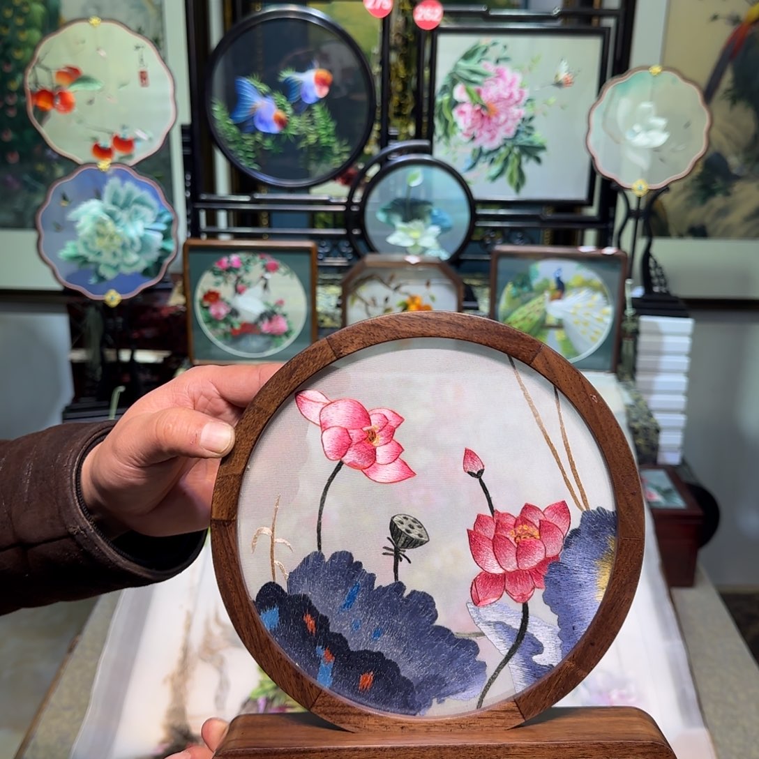 刺绣刺绣工艺精湛