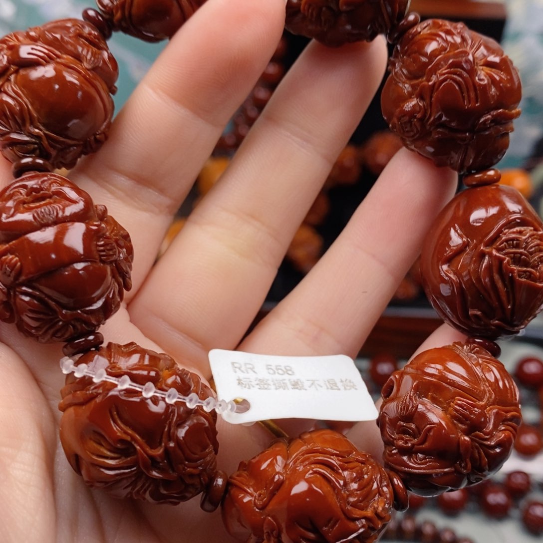 橄榄核吊坠回*里橄榄核