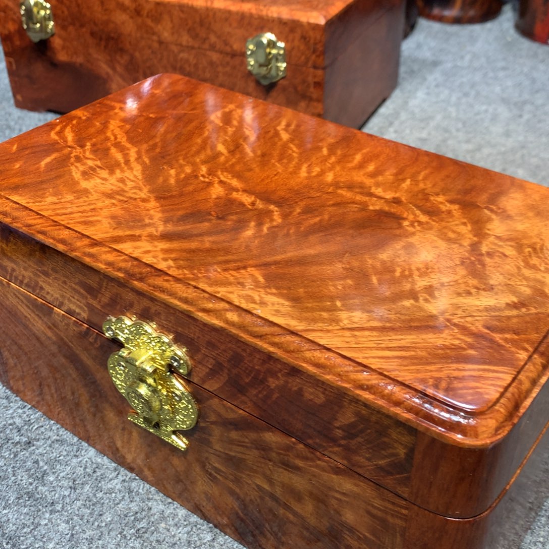 太***）木缅甸花梨木首饰盒