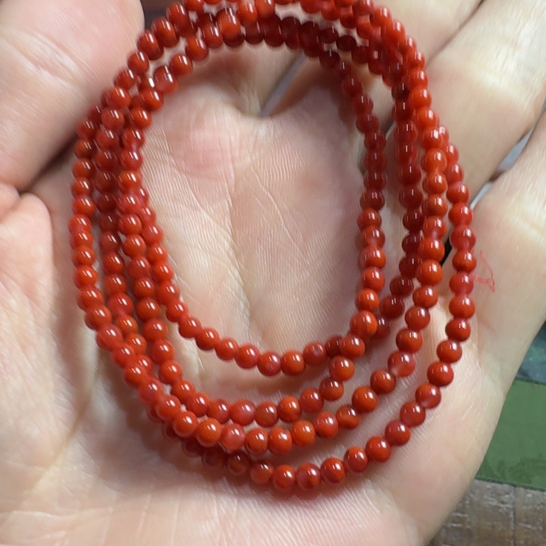 南红玛瑙未镶嵌隔片火焰纹小米链3+mm。多样性发货