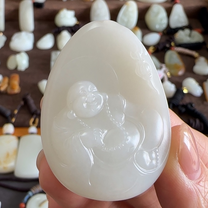 和田玉颈饰未镶嵌