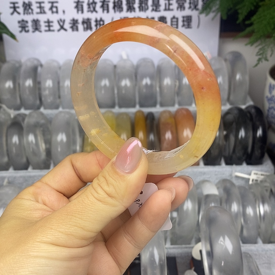 石英质玉未镶嵌手镯57三彩