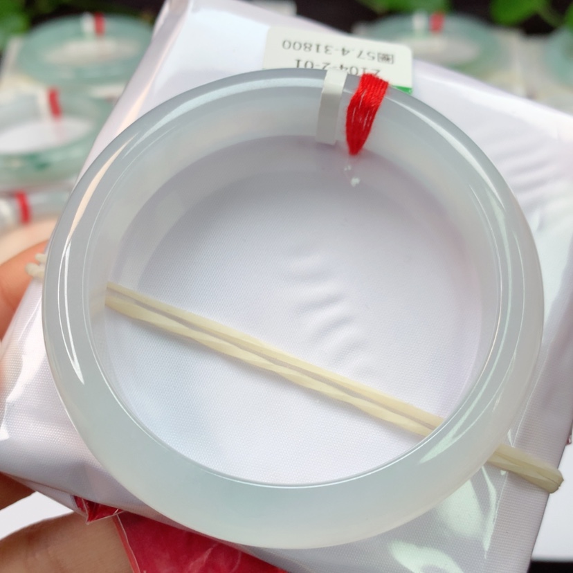 【闪购商品】翡翠手镯未镶嵌天然翡翠手镯