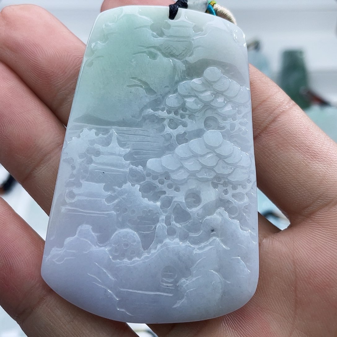 颈饰未镶嵌翡翠树*翡翠