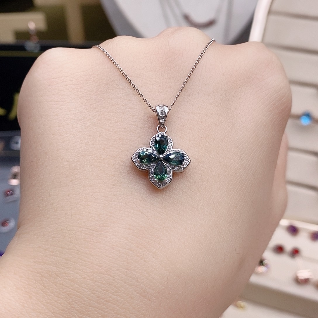 蓝宝石颈饰银S925镶嵌吊坠