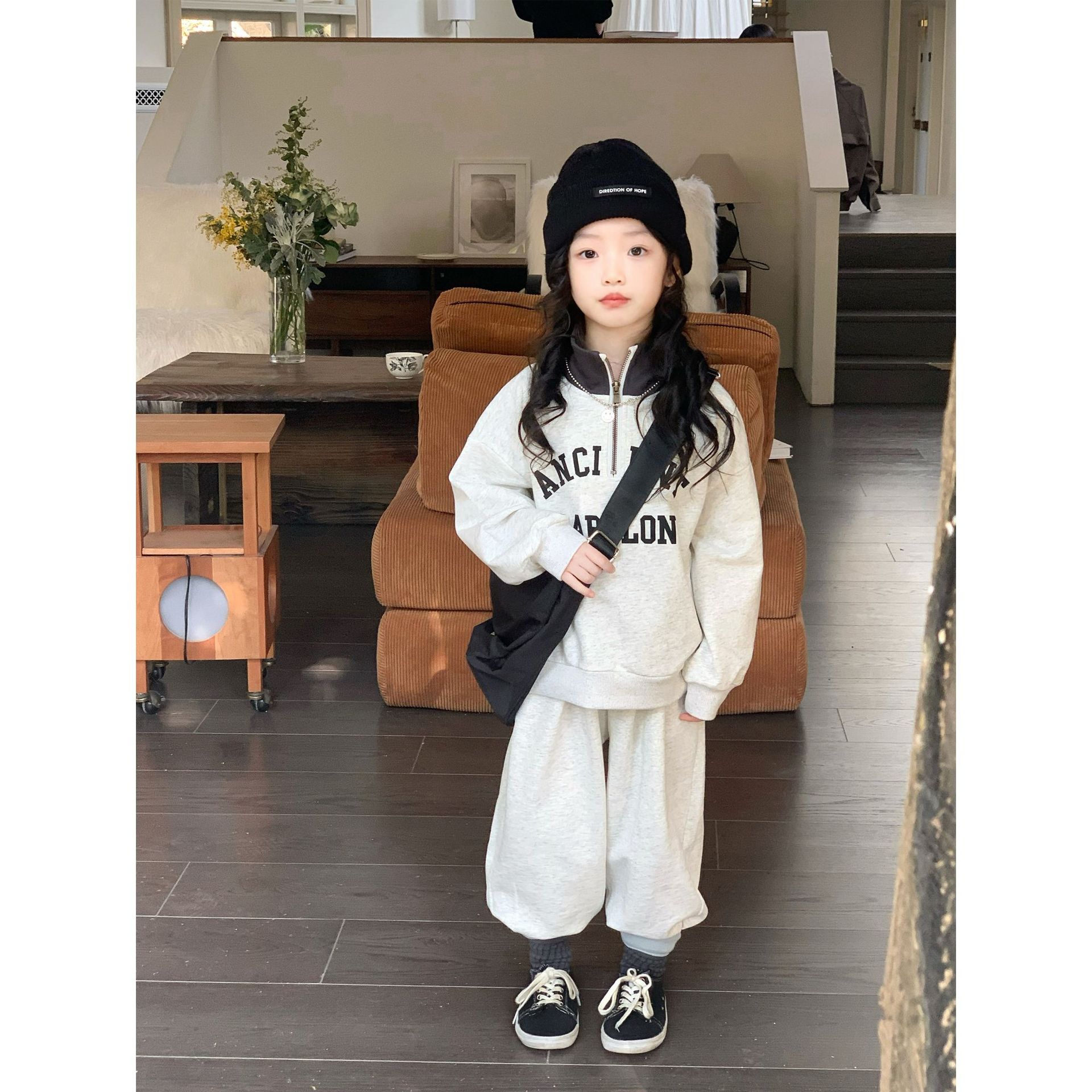 2025春女童休闲韩版春秋立领字母卫衣套装儿童卫裤宝宝洋气两件套