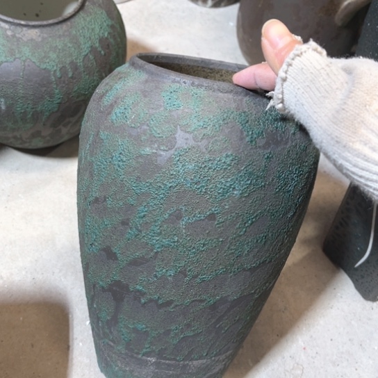 罐默认微瑕，有孔编号13-12