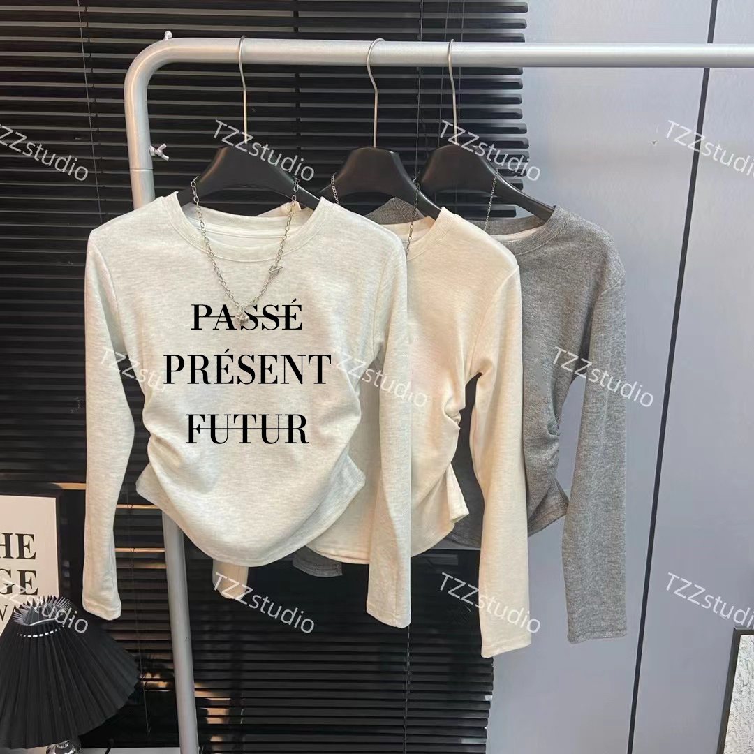 圆领褶皱收腰显瘦t恤秋冬款简约百搭保暖黑白横字母正肩上衣女