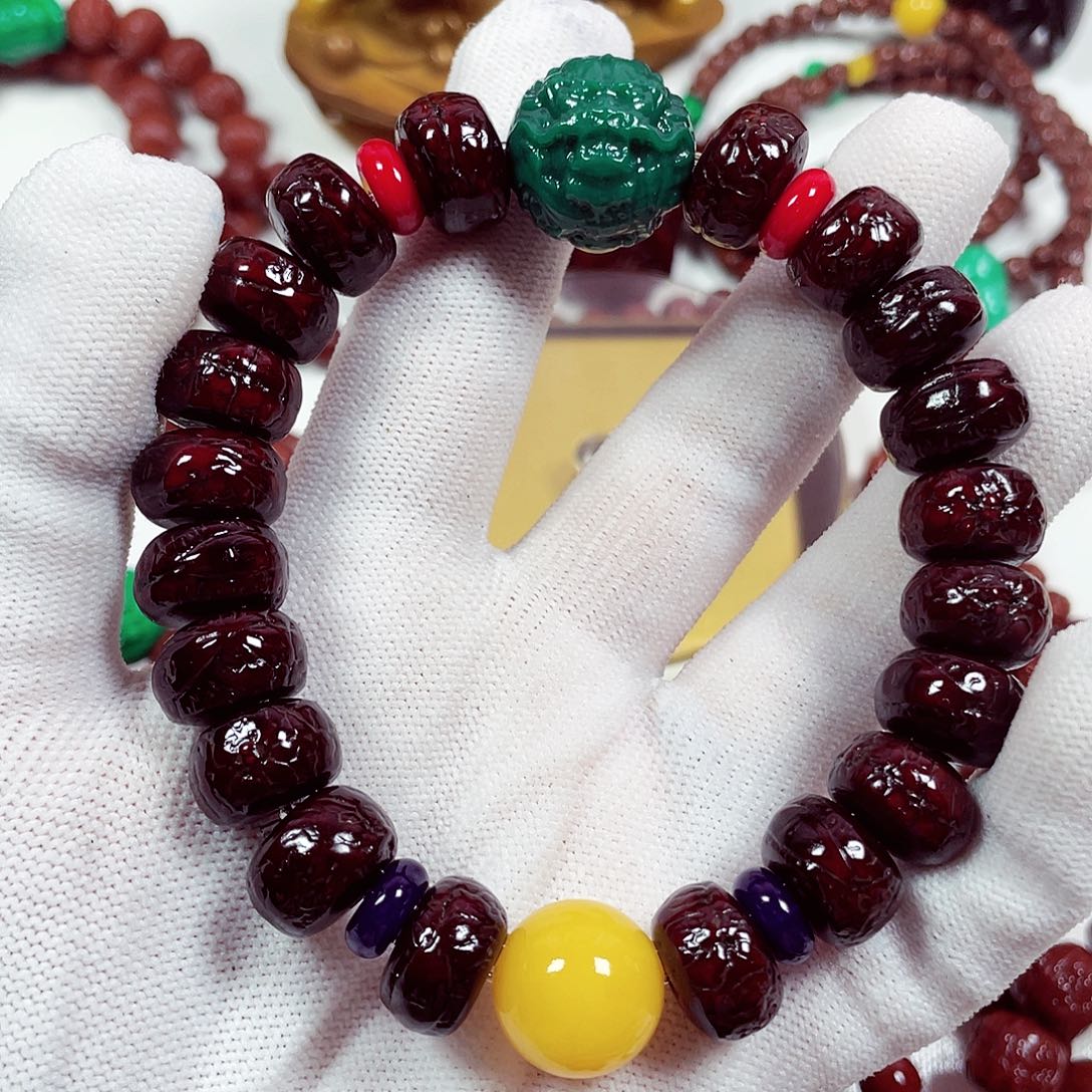 猴头核桃吊坠凤眼