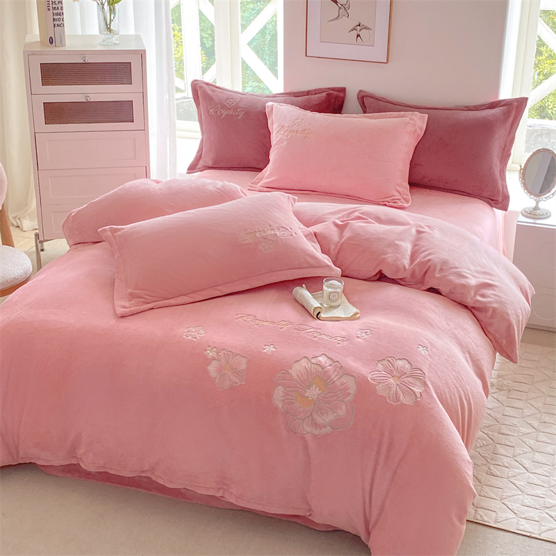 【花语--粉色】简约刺绣小清新牛奶绒四件套
