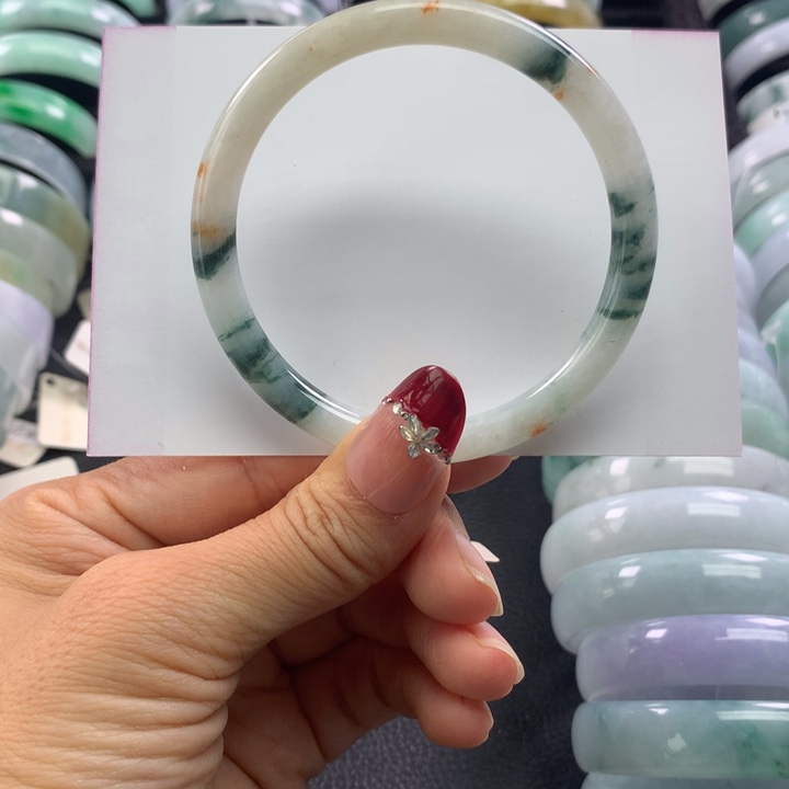 翡翠未镶嵌手镯公主54+