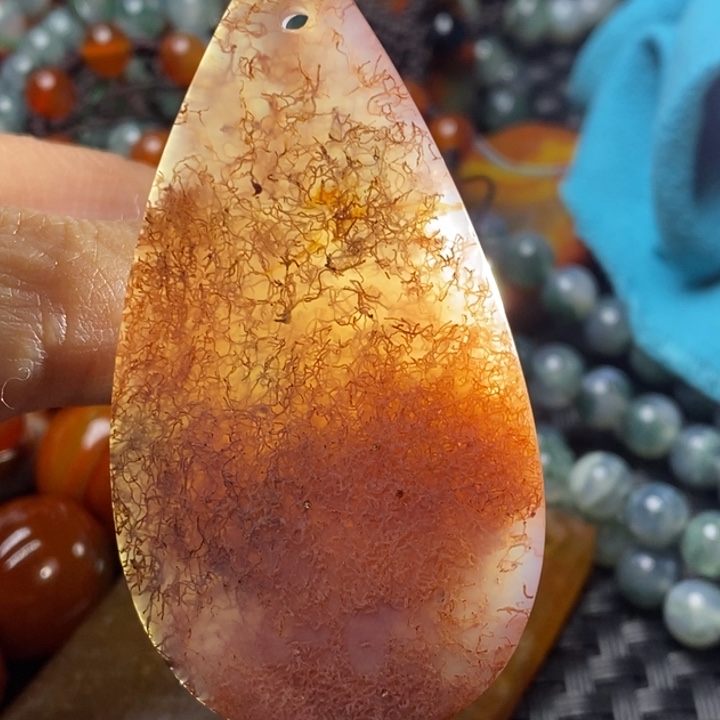 玛瑙/玉髓颈饰未镶嵌