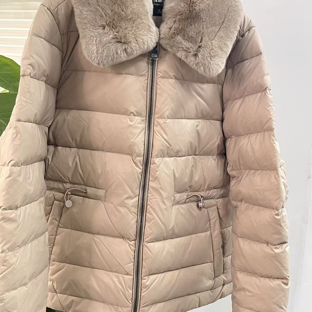 德玛纳短款轻薄面包服2087