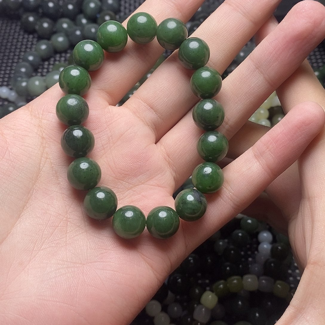 和田玉未镶嵌手串1