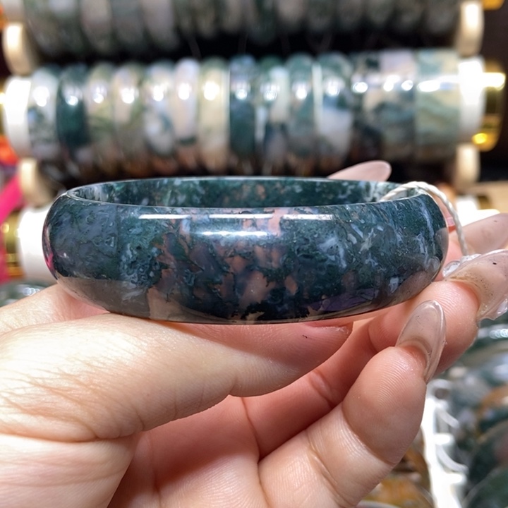 手镯玛瑙/玉髓未镶嵌64口福利款，不退不换，飞