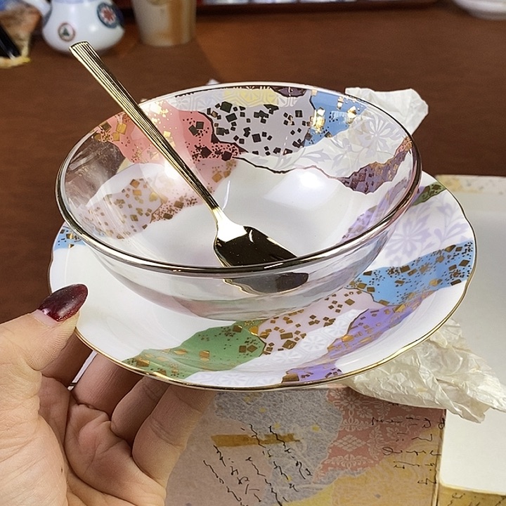 瓷器铜铁器木器木粉花瓶