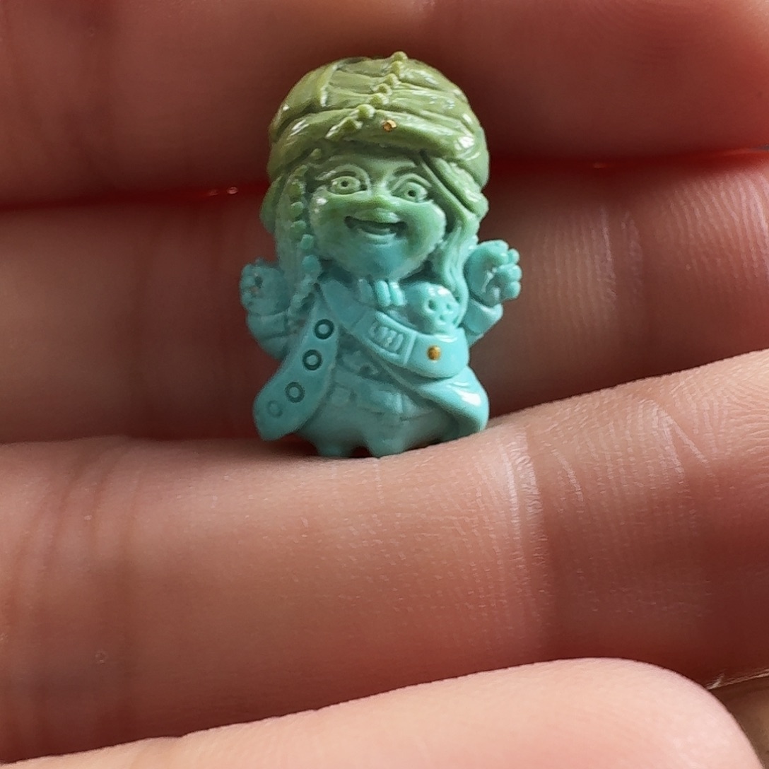 绿松石未镶嵌颈饰