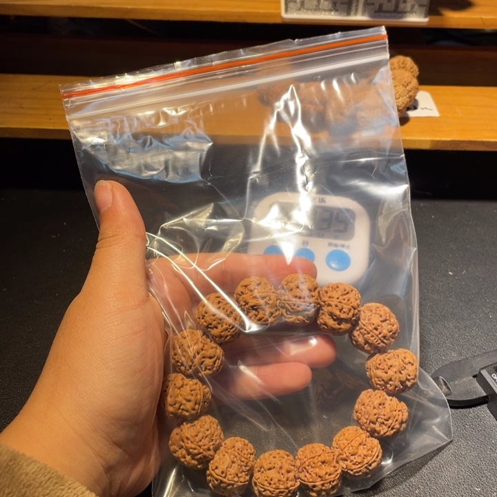 潜***用金刚菩提手串这个