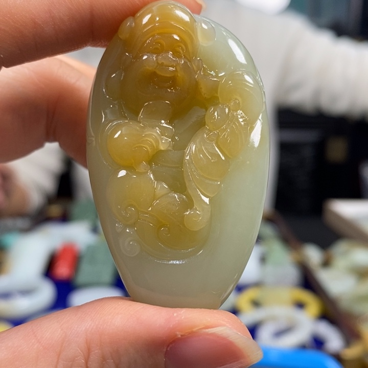 大***-和田玉未镶嵌颈饰