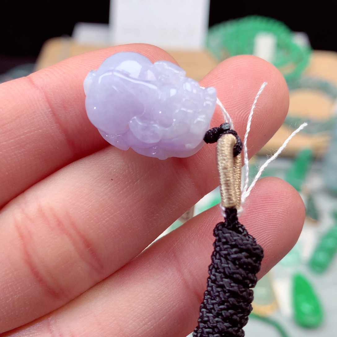 翡翠颈饰未镶嵌翡翠吊坠