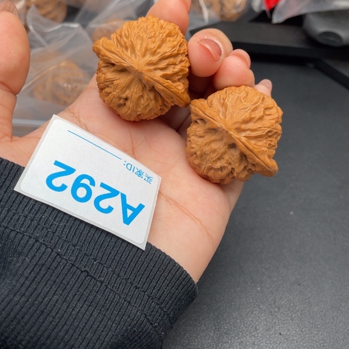 文玩核桃吊坠核桃