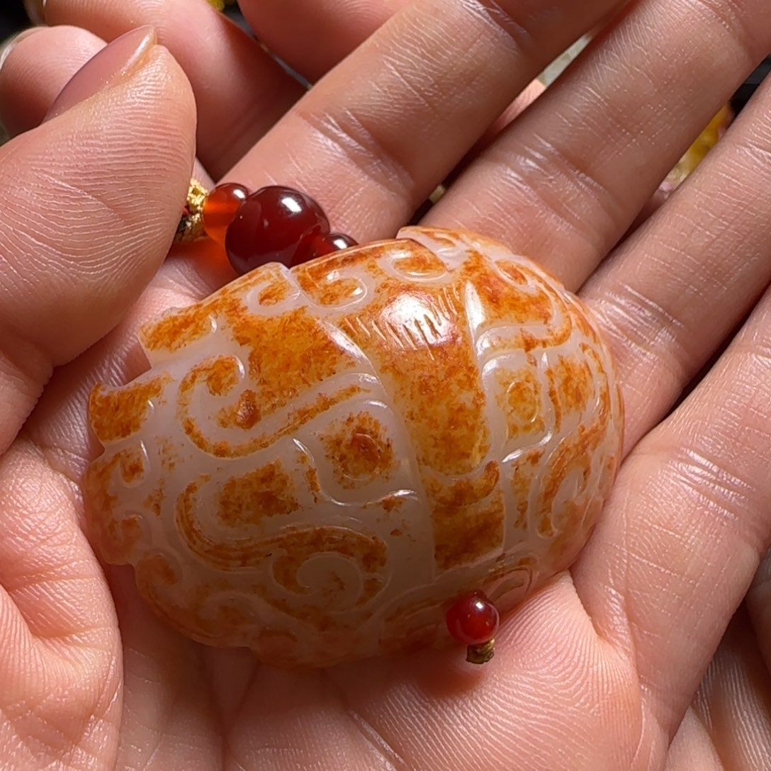 泰***克和田玉未镶嵌挂件