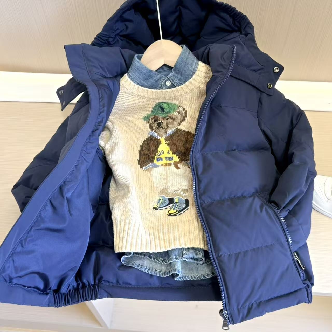 儿童中大童经典款羽绒服童装