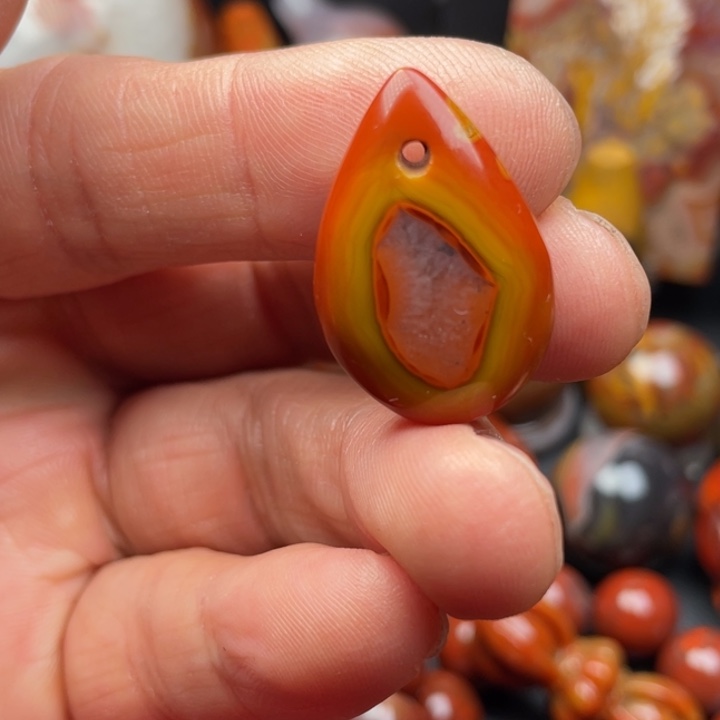 玛瑙/玉髓颈饰未镶嵌