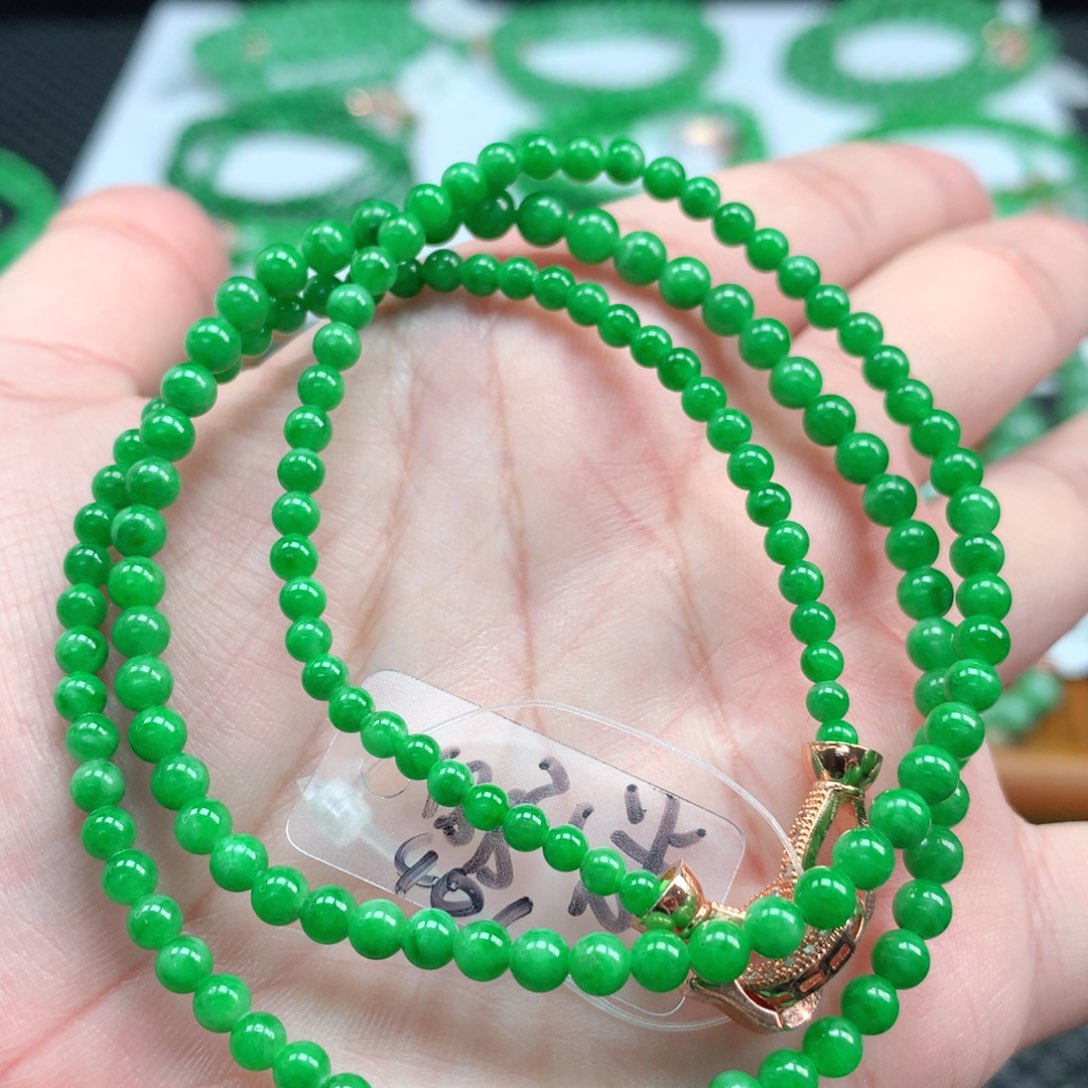 翡翠手链未镶嵌翡翠