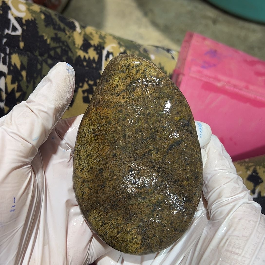 未镶嵌蛇纹石玉西藏藏玉药王石户*