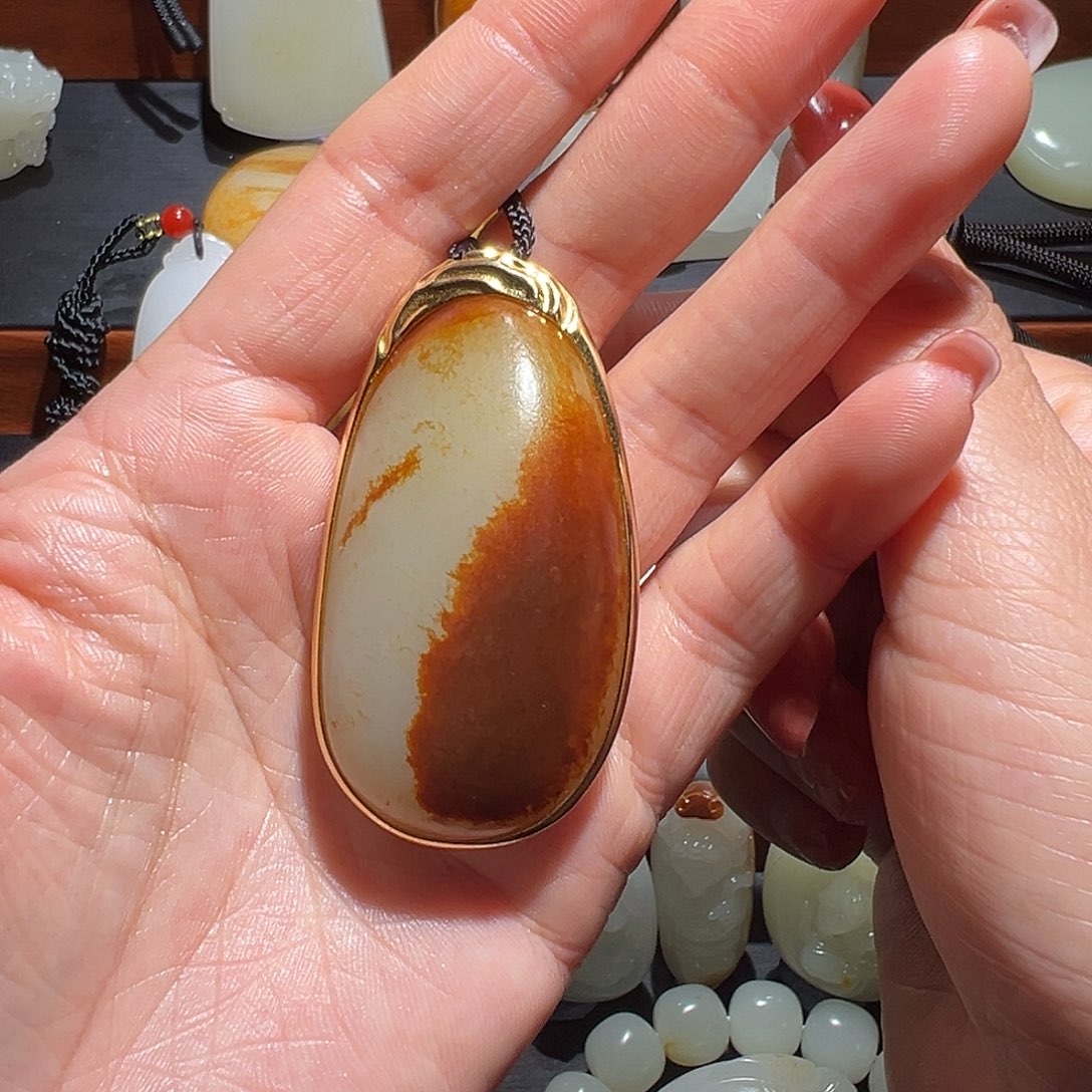 一***往和田玉未镶嵌手链