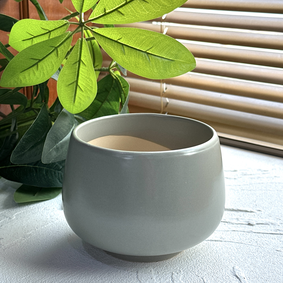 K06北欧简约带托盘透气花盆适合蝴蝶兰绿萝绿植家用客厅阳台装饰