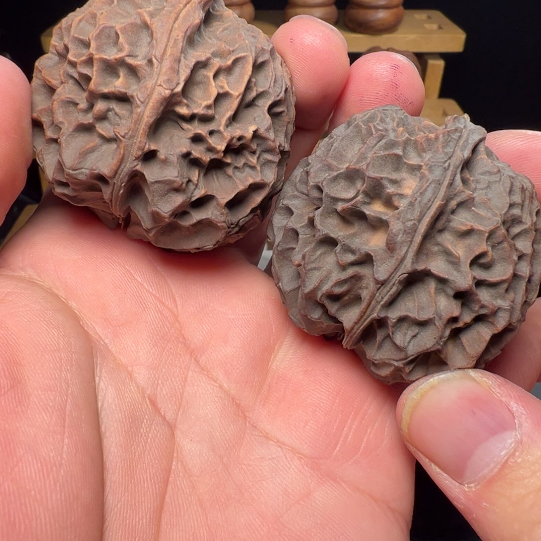 文玩核桃吊坠凤凰牡丹46mm（虚尖）