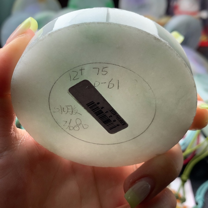 定制翡翠未镶嵌手镯