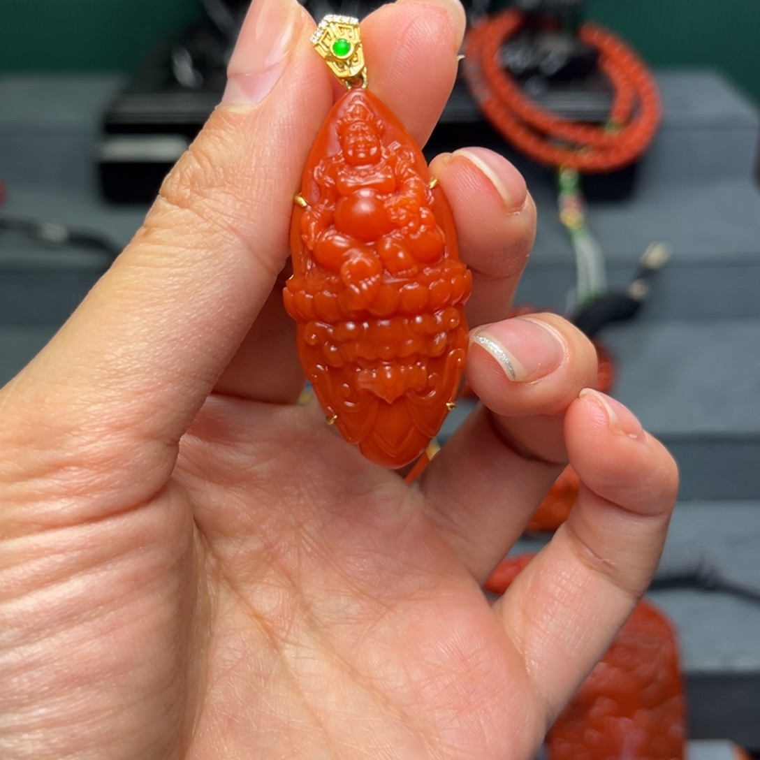 南红玛瑙黄财神未镶嵌