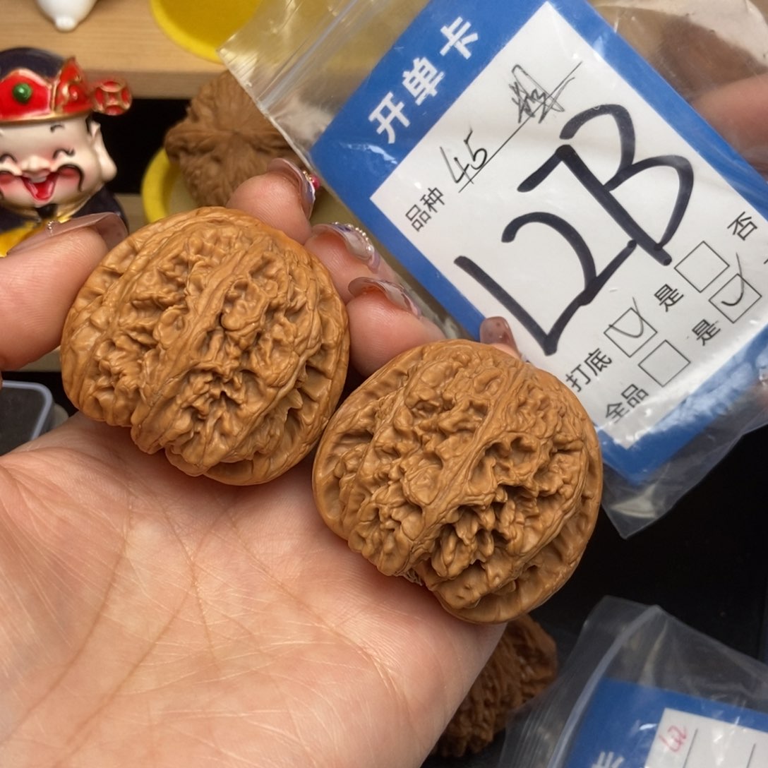 桃核吊坠核桃粗筋
