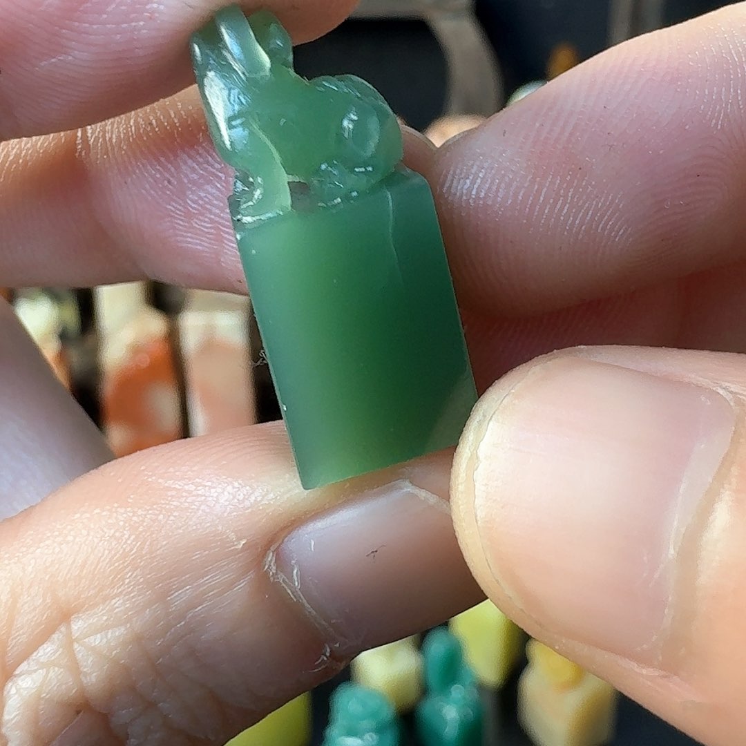 青田石印石西安绿微瑕