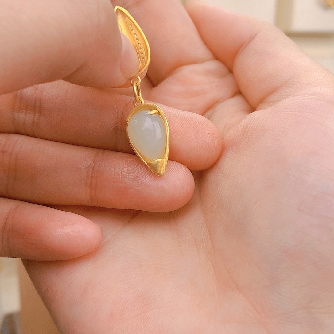 和田玉颈饰银S925镀金镶嵌