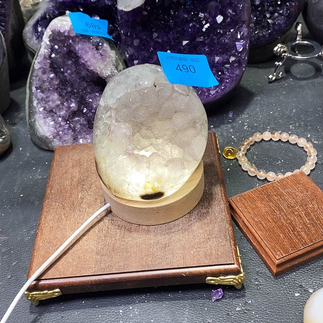 水晶大型摆件（非配饰）未镶嵌