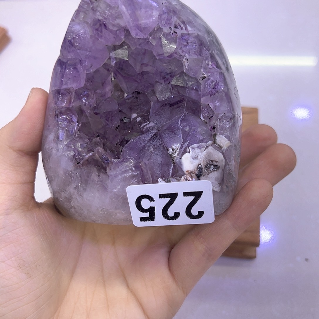 紫晶水晶摆件未镶嵌