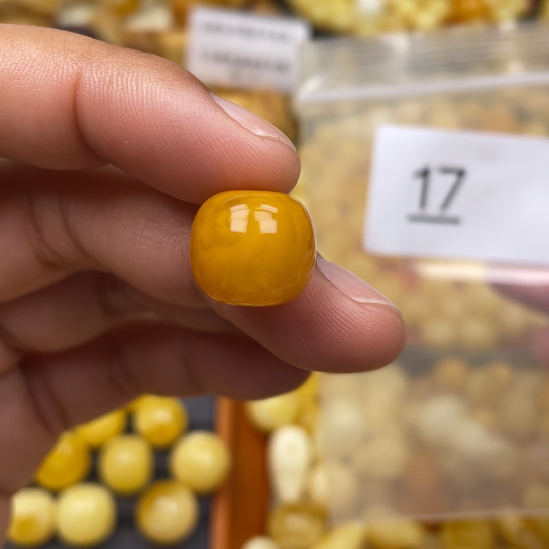 琥珀珠宝奇石未镶嵌14.4 小粉