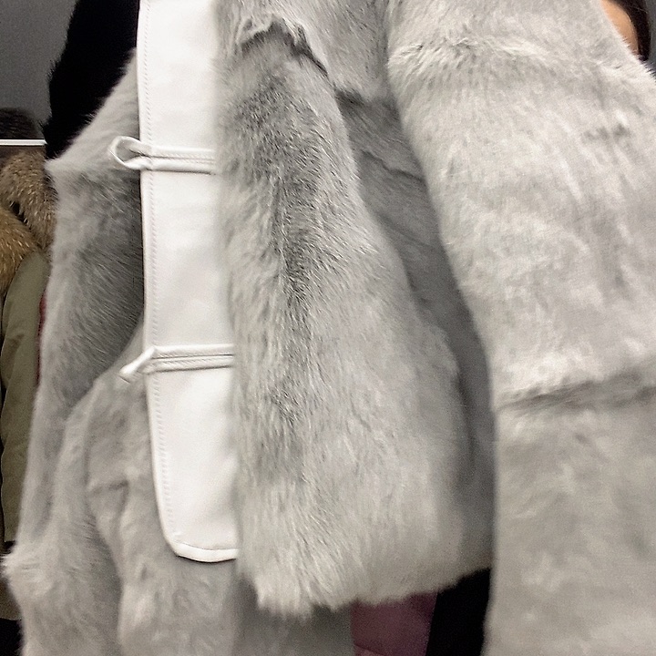 竹**主灰色短款外套女装