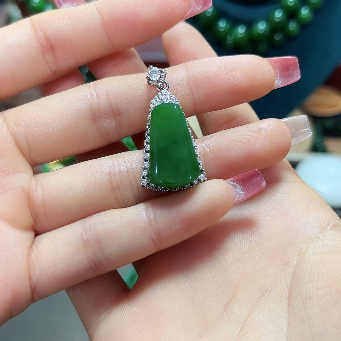 和田玉吊坠银S925镶嵌