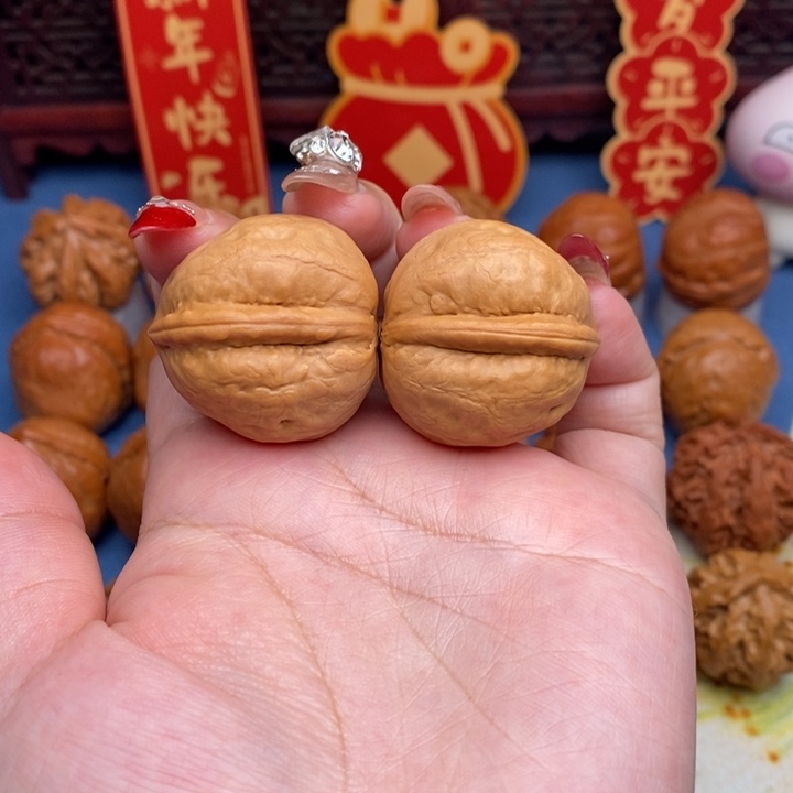 文玩核桃把件小海豚
