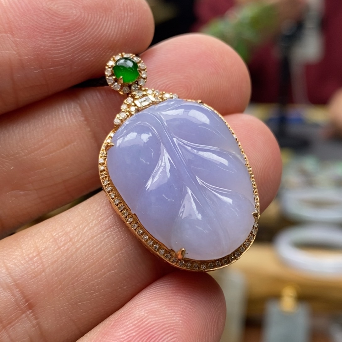 翡翠颈饰18K金镶嵌挂件