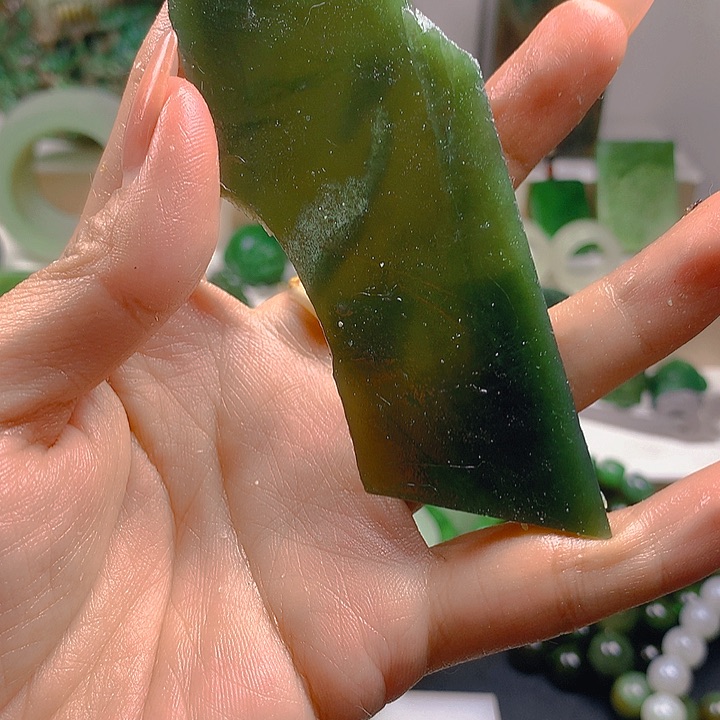 和田玉未镶嵌珠宝半成品